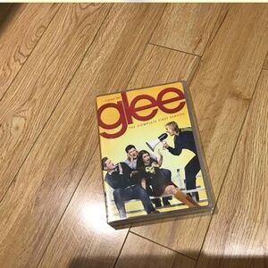 Glee first season 7disc